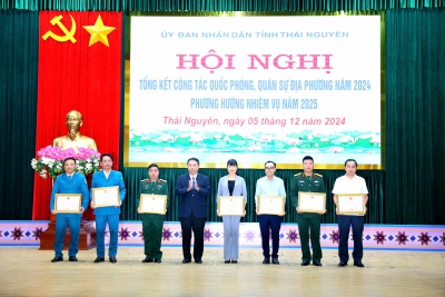 Tổng kết công tác quốc phòng địa phương năm 2024: Nhiều tập thể và cá nhân được khen thưởng